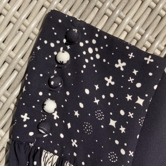 Chloe black/off-white long-sleeve mini dress with cosmic print, pockets, FR40 - Picture 3 of 9